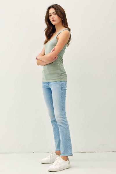 CLASSIC RIBBED SCOOP NECK TANK TOP