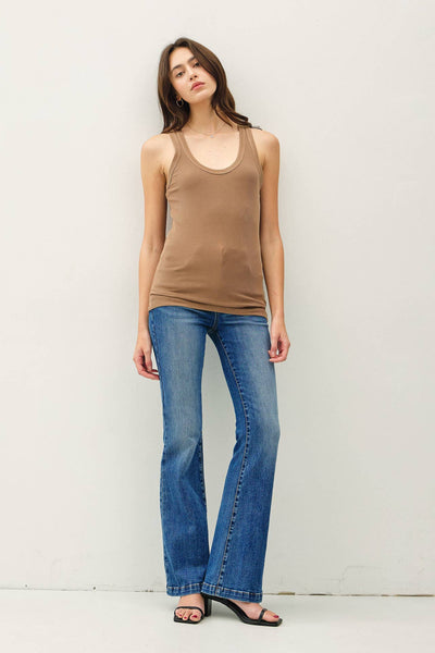 CLASSIC RIBBED SCOOP NECK TANK TOP