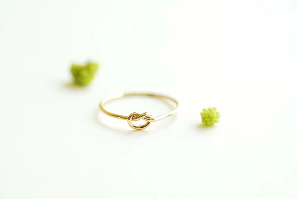 Knot Gold Ring