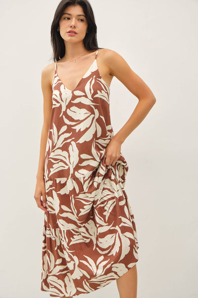 TROPICAL PRINTED MIDI DRESS W/ TIERED SKIRT: CORAL / M