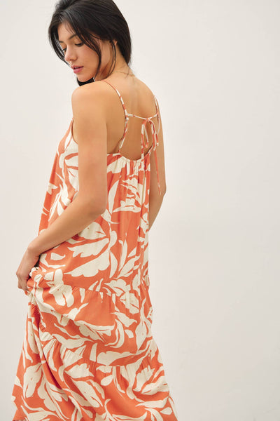 TROPICAL PRINTED MIDI DRESS W/ TIERED SKIRT: CORAL / M